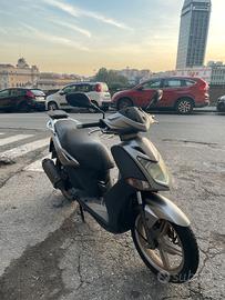 Kymco Agility 125 - 2016vendo kymco agility 125, r