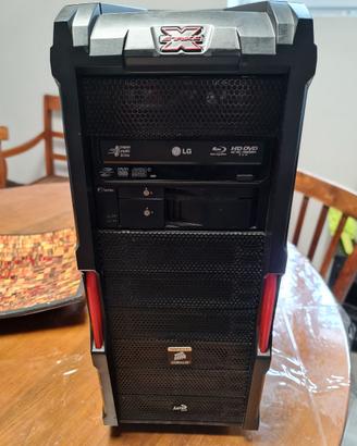 Case Corsair X Strike