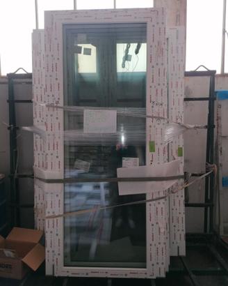 PORTEFINESTRE IN PVC BIANCO CON TRIPLO VETRO