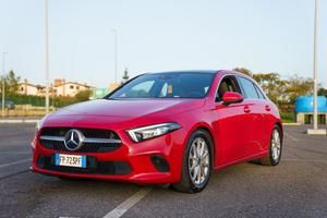 Mercedes A 180 d Sport - Tetto panoramico e 360°