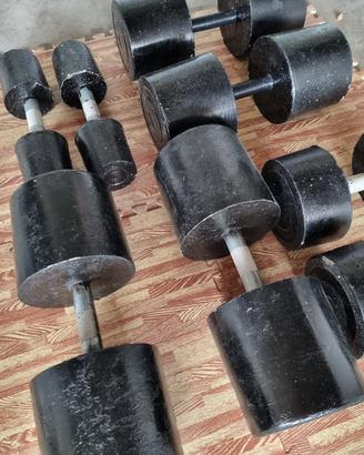 Manubri palestra in cemento armato