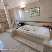 VASCA IDROMASSAGGIO JACUZZI