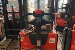 Sollevatore a timone toyota SWE120L