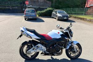 Suzuki GSR 600 2008