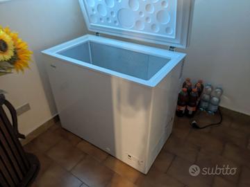 Congelatore a pozzetto