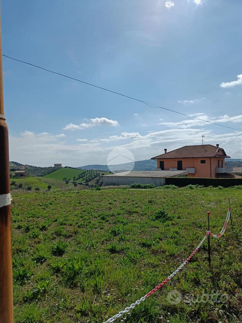 TER. RESIDENZIALE A TORTORETO - Vista 3