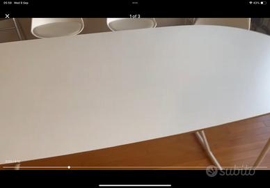 Tavolo da pranzo bianco dal design moderno