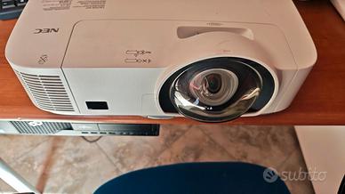 Proiettore NEC NP M260XS
