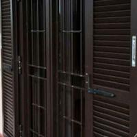 doppia porta napoletana più grata