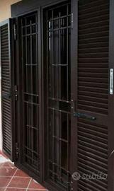 doppia porta napoletana più grata