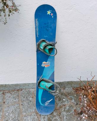 Snowboard con attacchi