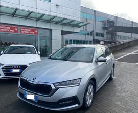 SKODA Octavia 2.0 TDI EVO SCR 150 CV DSG Wagon E