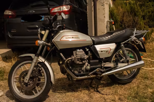 Moto Guzzi V 35 II