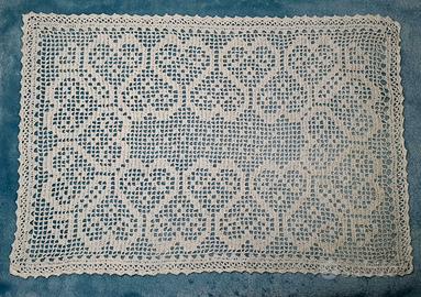 Centrino uncinetto filet realizzato a mano (NUOVO)