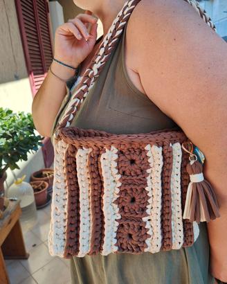 borsa all' uncinetto 