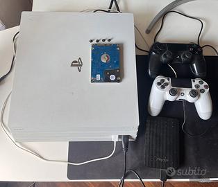 Ps4 Pro 3 TB bianca + Visore + giochi