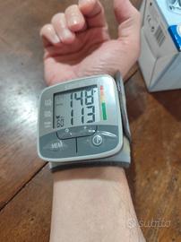 Misuratore di pressione da polso - Sanitas