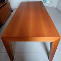 Tavolo in ciliegio Cappellini