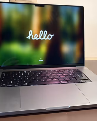 MacBook Pro 16” - M1 Pro - 1TB