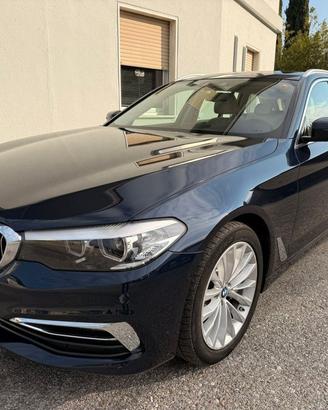 BMW 530 d xDrive Touring Luxury