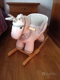 Unicorno a dondolo 