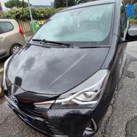 Yaris Hybrid  nera