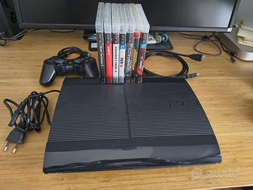 PS3 Super Slim 320GB  + 1 joypad + 7 Giochi