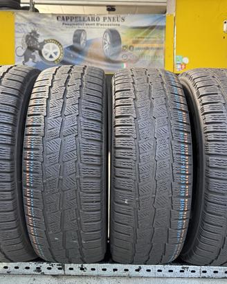 4 Gomme Michelin 235/65R16C Invernali 65% Residui