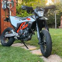 Ktm 690 SMC R