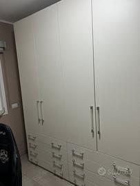 Armadio , libreria, scrivania