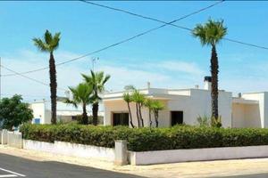 Gallipoli Villa Lucrezia sul mare 10 posti letto