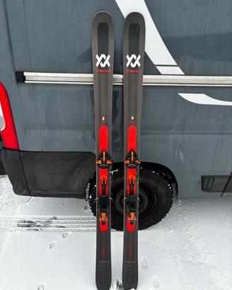 Völkl Mantra M5