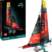 LEGO Technic Emirates Team New Zealand AC75, Model