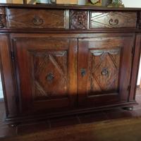 Credenza antica