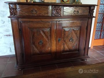 Credenza antica