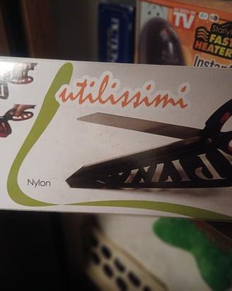Forbice Taglia Pizza con base d'appoggio