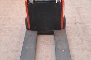 transpallet  eletrico  Toyota Tryo