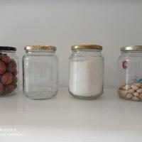 Barattoli in vetro per alimenti con tappo. 