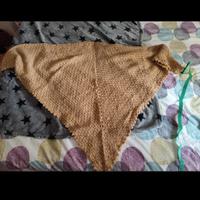 scialle fatto a mano