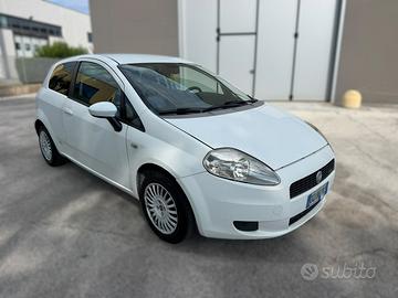 FIAT G.PUNTO 4 POSTI AUTOCARRO 12 MESI DI GARANZIA