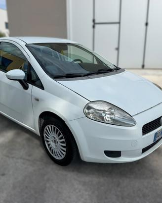 FIAT G.PUNTO 4 POSTI AUTOCARRO 12 MESI DI GARANZIA