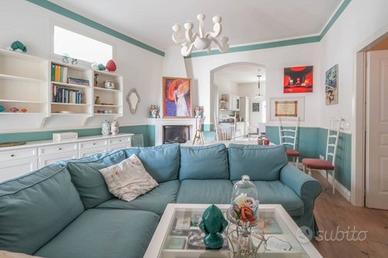Appartamento signorile in villa con piscina 