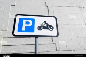 Posto moto in condivisione Milano