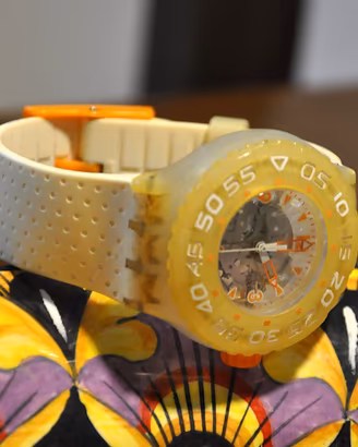 SWATCH SCUBA LIBRE "CLOWNFISC"