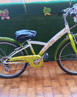 Bicicletta ragazzina