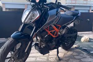 Duke 125 2022