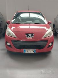 Peugeot 207 benzina.gpl anno 2010
