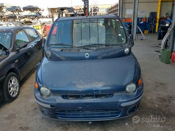 Fiat Multipla JTD con 0 km. Per ricambi.