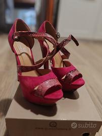 Sandalo fucsia con tacco numero 37