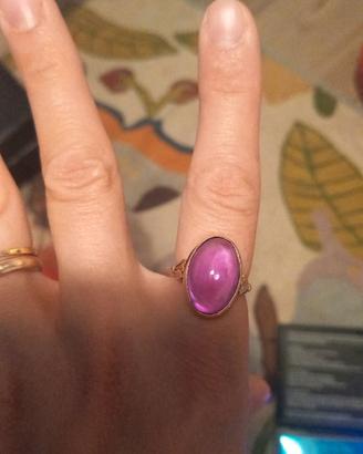 Anello oro rosa e pietra lillà